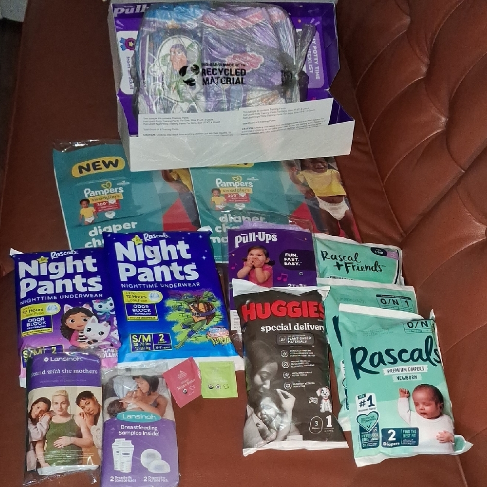 Lot Of 35 Diapers And Training Pants,samples